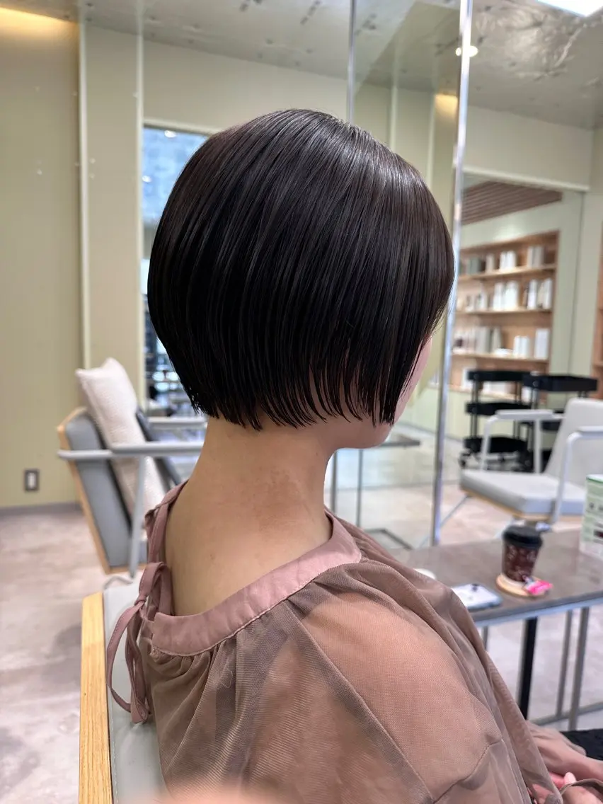 ショート カット ヘアカラー ボブ/ぱつっとボブ/ 谷口 海星のヘアスタイル