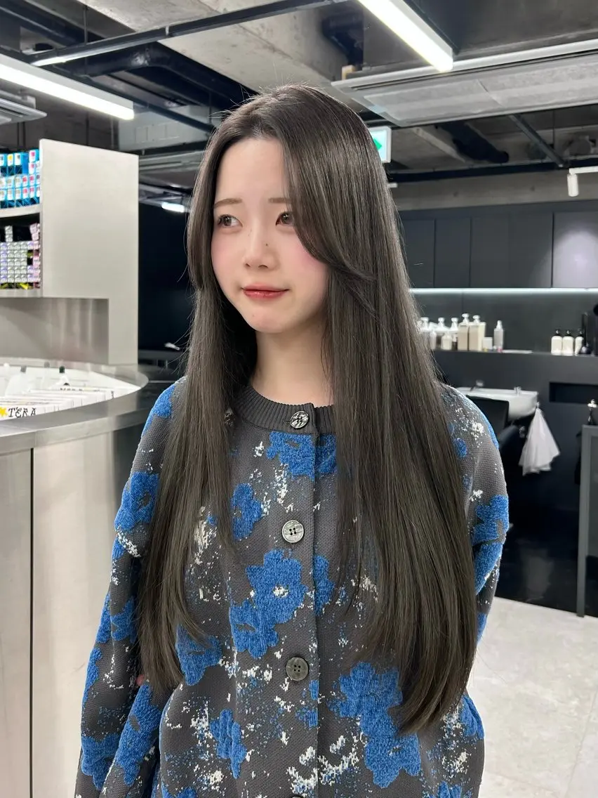 ロング カラー カット ヘアカラー カラー/エクステ 🤍ルナのヘアスタイル