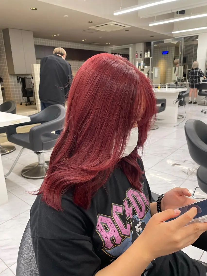 ロング カラー 抜け感レイヤー︴ ニュアンスカラーのヘアスタイル
