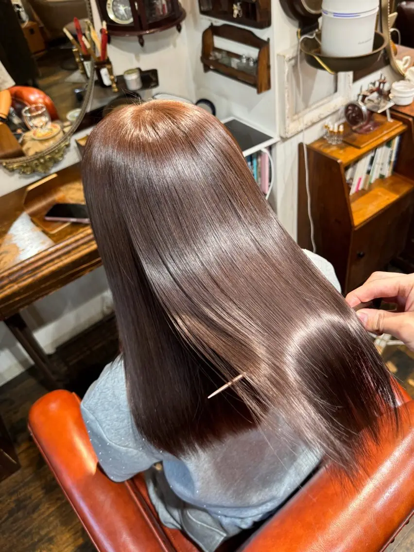 赤み消しミルクティーベージュカラー✨+髪質改善トリートメントの写真