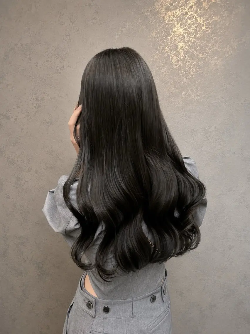 ロング カラー オリーブ特化/透明感 /垢抜け/るき⭐️のヘアスタイル