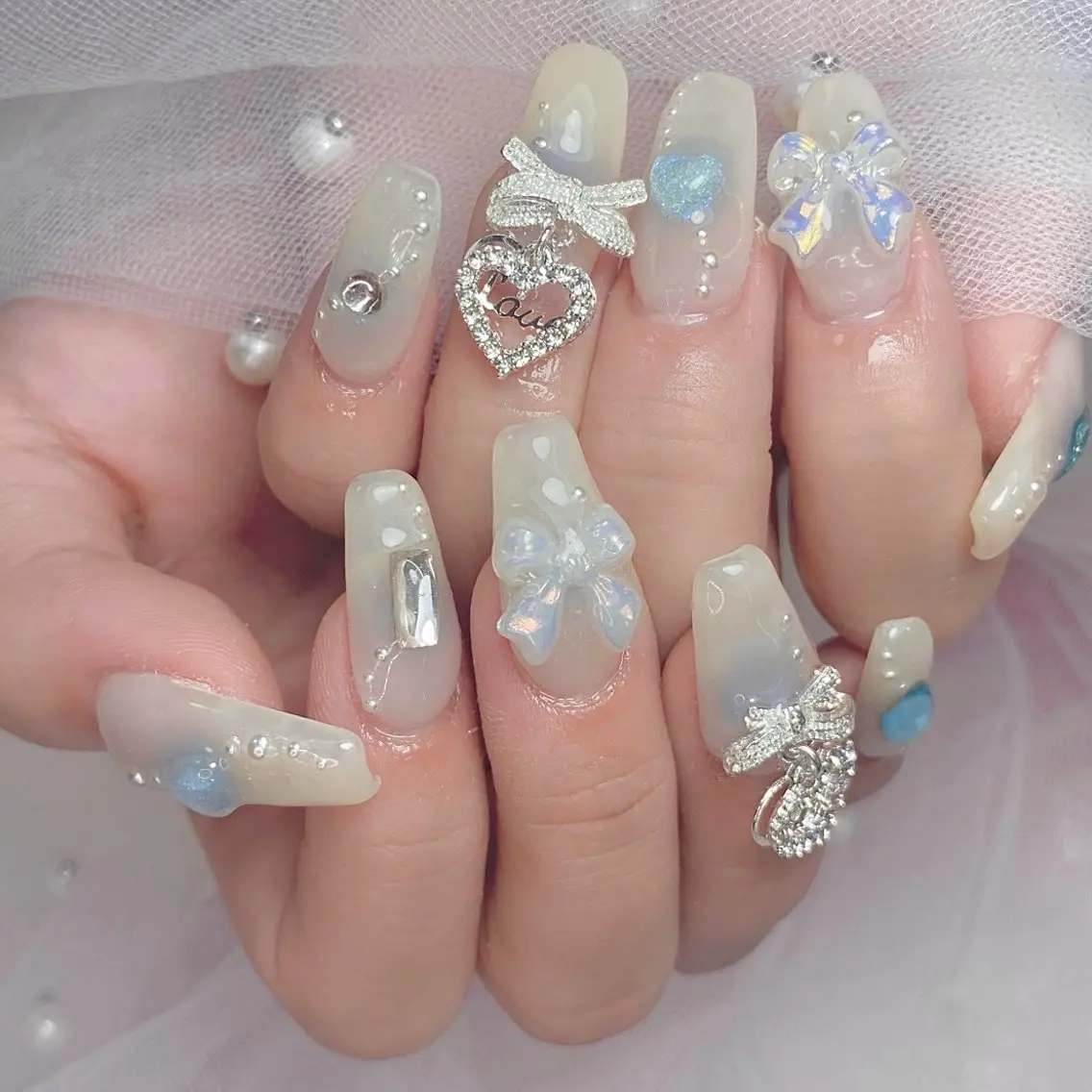 【ハンドやり放題💅🏻】パーツ代込みでお得🉐持ち込みデザインOK!オフ無(他店オフ+1000円)自店オフ無料✨の写真