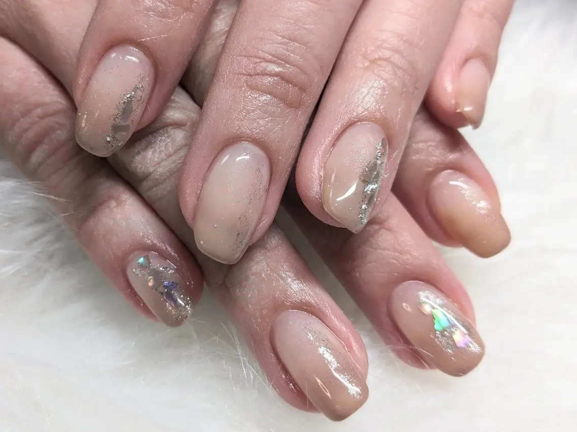 ネイル アートネイル グラデーション よもぎ蒸し・ワンカラ ー専門 しゅくるのネイルデザイン