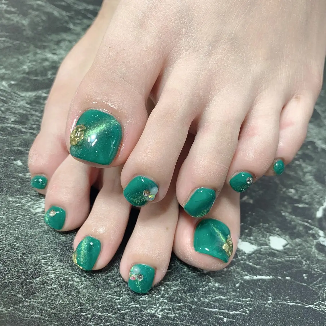 ネイル 💅ネイルハウス🏡 🎀TOMO🎀のネイルデザイン