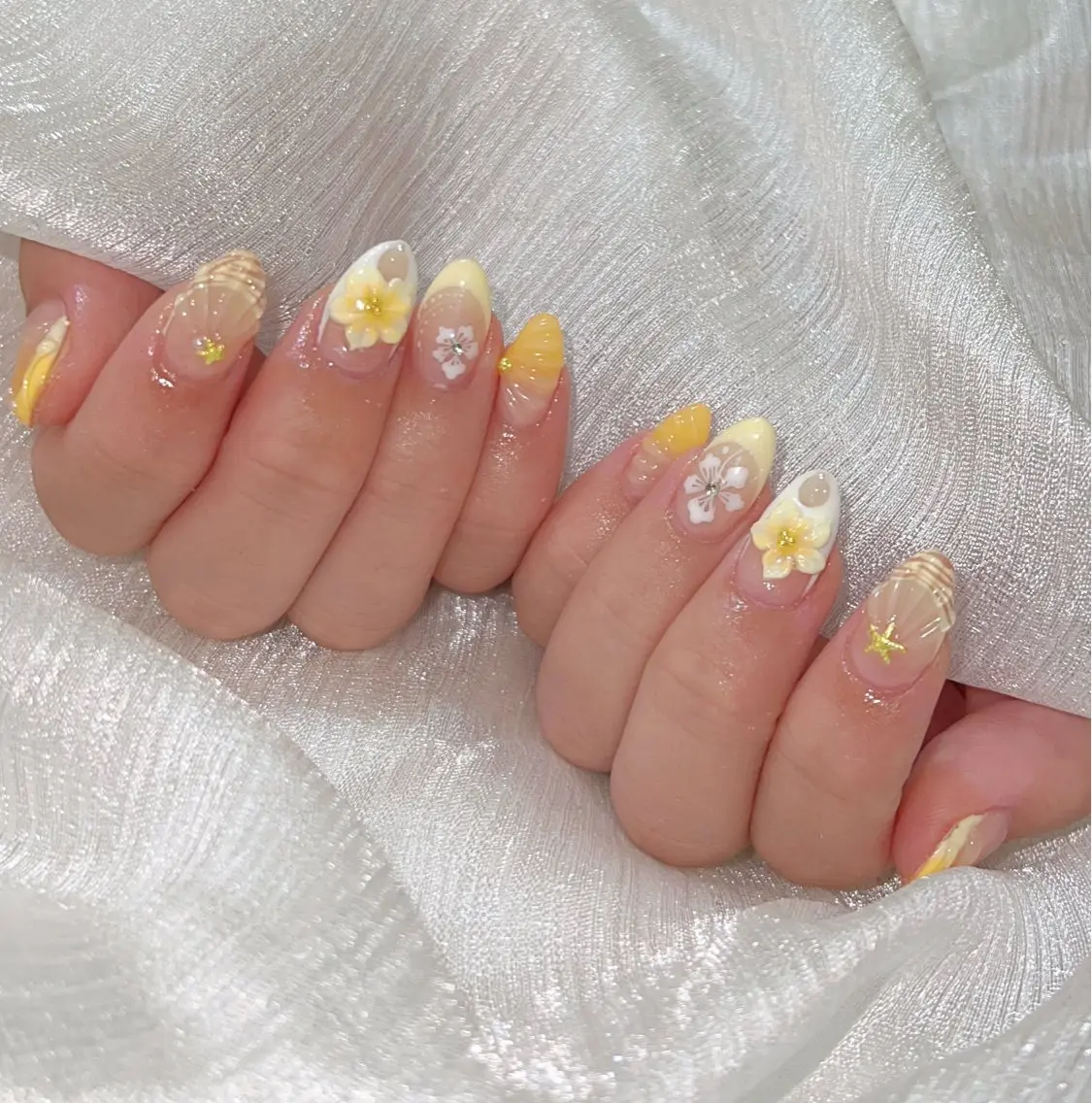 ネイル 成人式 ロングネイル マグネットネイル 大理石ネイル(マーブル) リボン ZUZU AMEE NAILのネイルデザイン