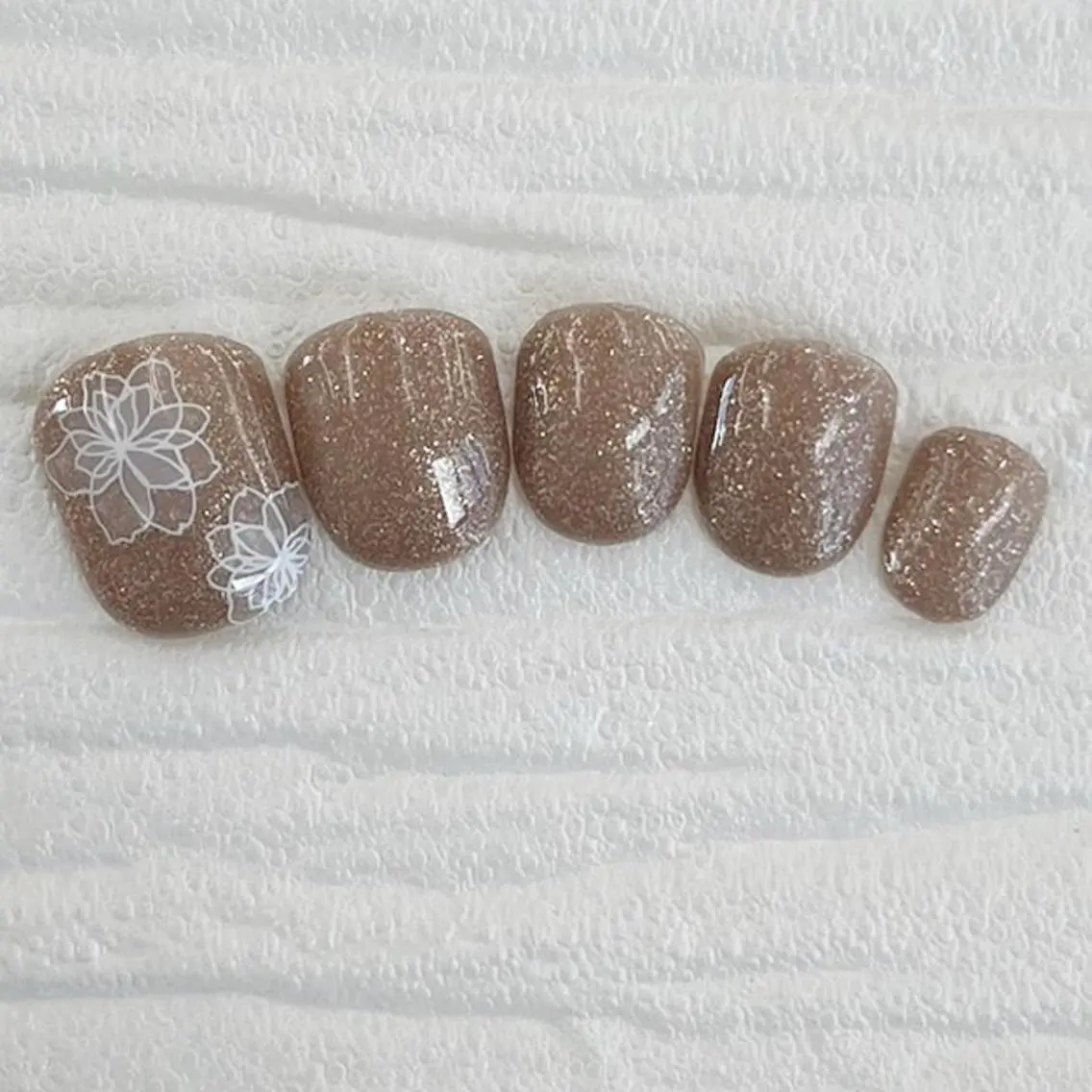 ネイル フットネイル Nail salon Honey Beeのネイルデザイン