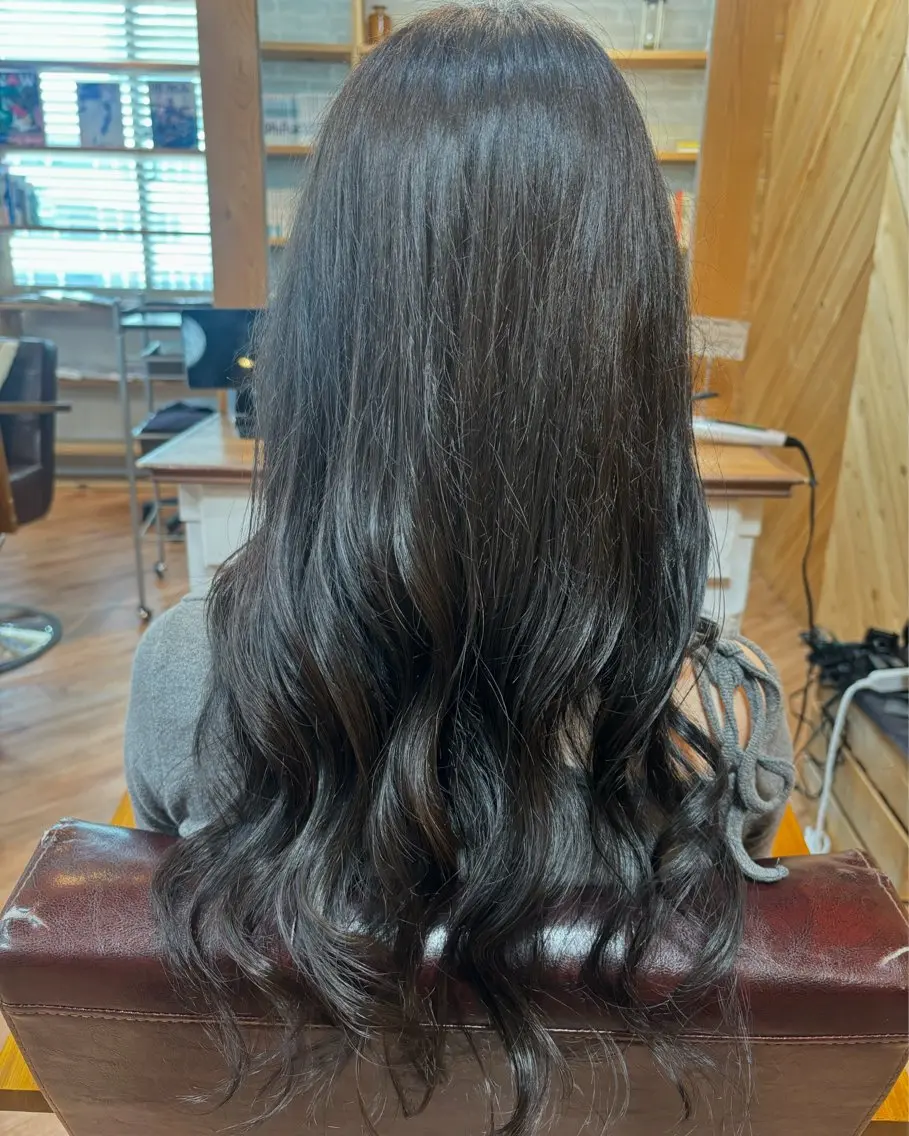 ロング カラー ヘアアレンジ グレージュ オリーブグレージュ オリーブグレー モデル様募集中⭐️ AYUNAのヘアスタイル