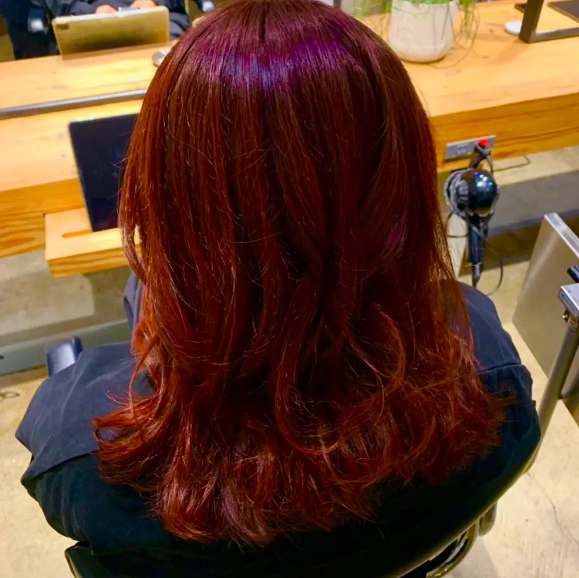 カラー ホリウチ リオのヘアスタイル