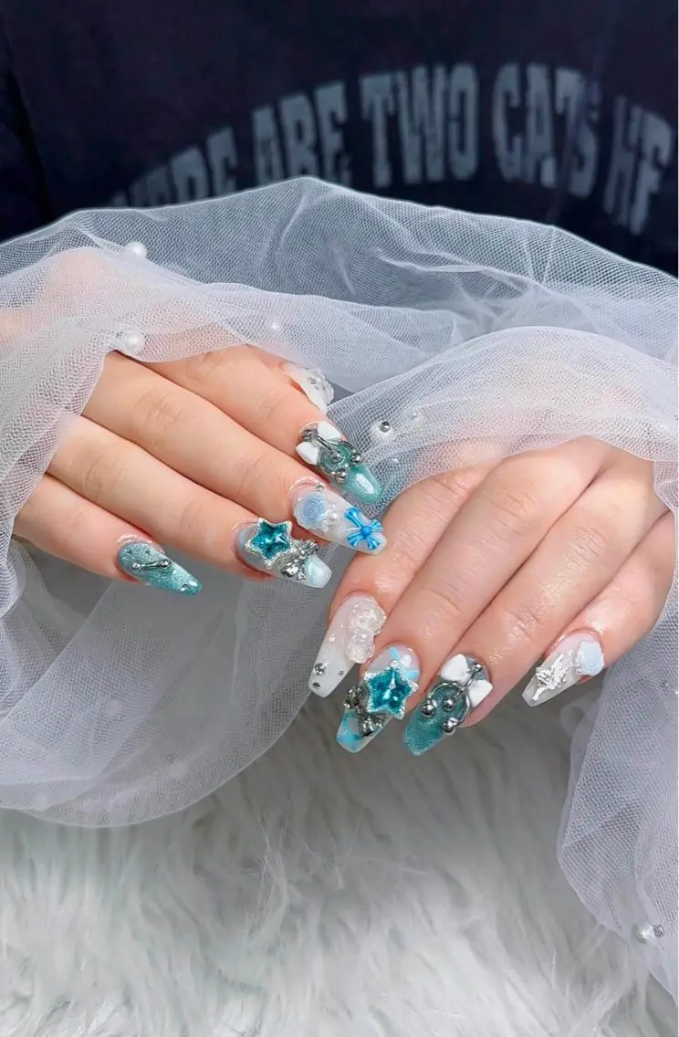ネイル ハンドネイル IRO Nail Studioのネイルデザイン