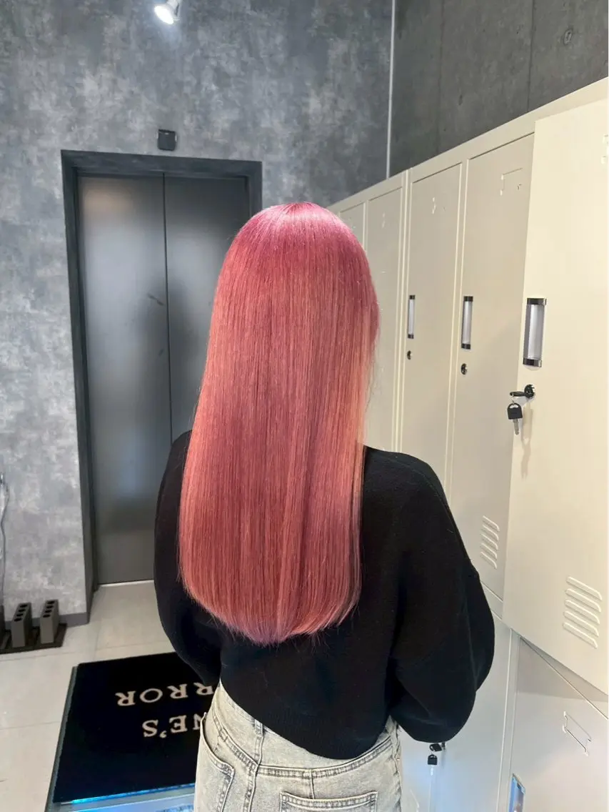 ロング カラー 🌈推し活ハイトーン 🩵荒川結星のヘアスタイル