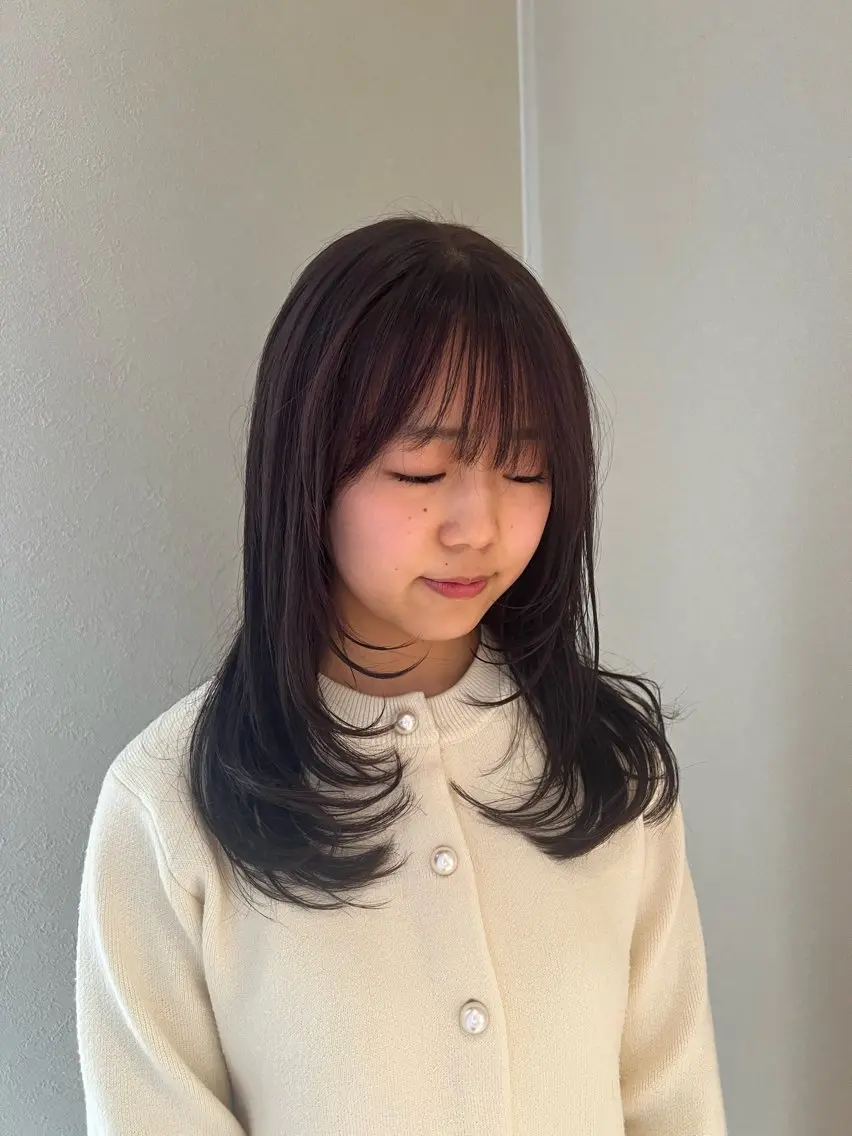 ミディアム カラー 岡本 琉唯のヘアスタイル