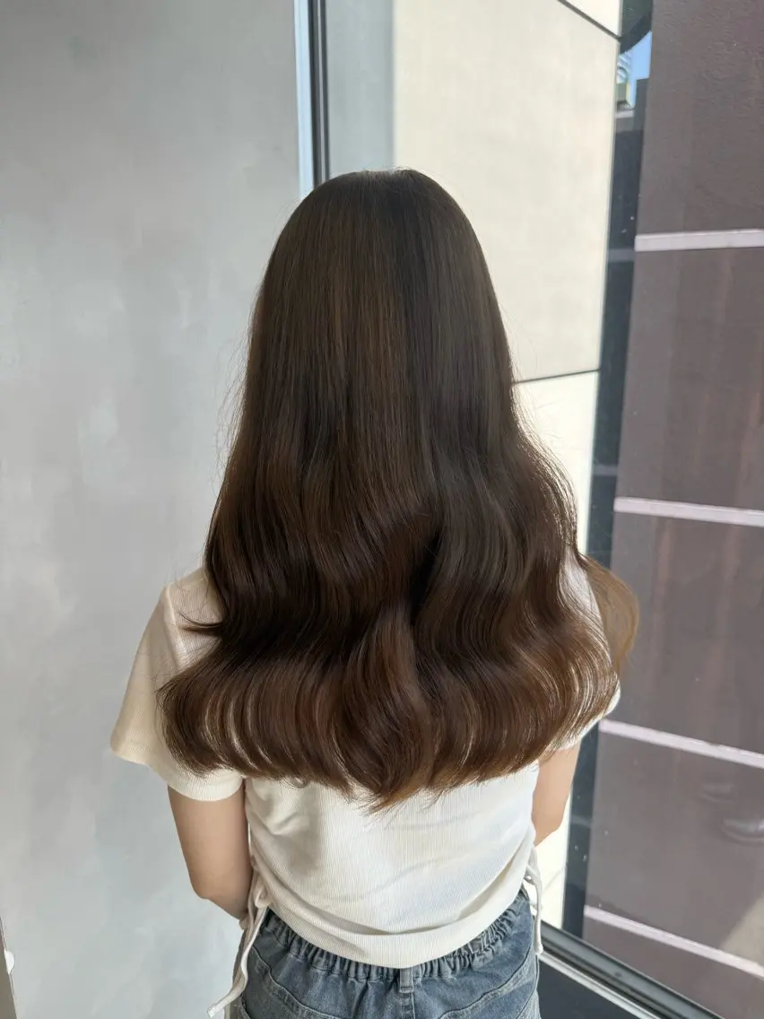 ロング カット ヘアカラー ハイトーン/うる艶 カラー Mioのヘアスタイル