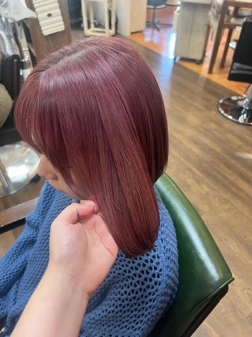 ショート カラー 切りっぱなしボブ ピンクカラー ボブ 平井/レイヤーカット /ハッシュカット🩰のヘアスタイル