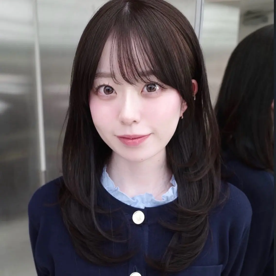 ミディアム くびれヘア 顔周りカット ハイレイヤー 韓国風ヘア レイヤーカット カット トリートメント 上村 光希のヘアスタイル