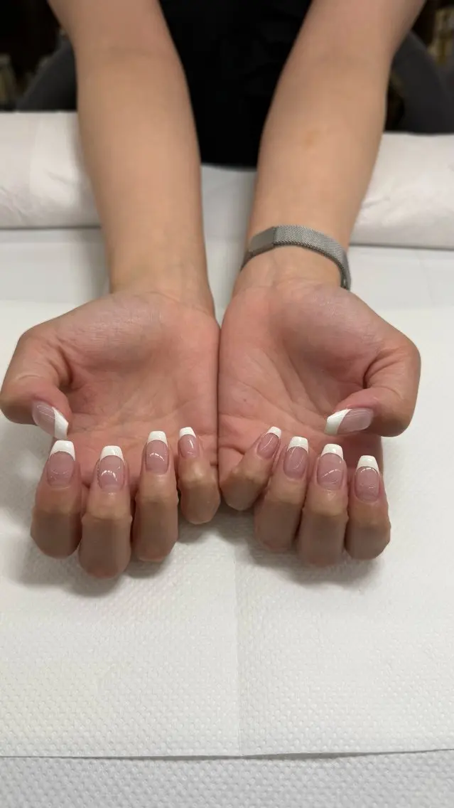 ネイル ハンドネイル 名越 彩花のネイルデザイン