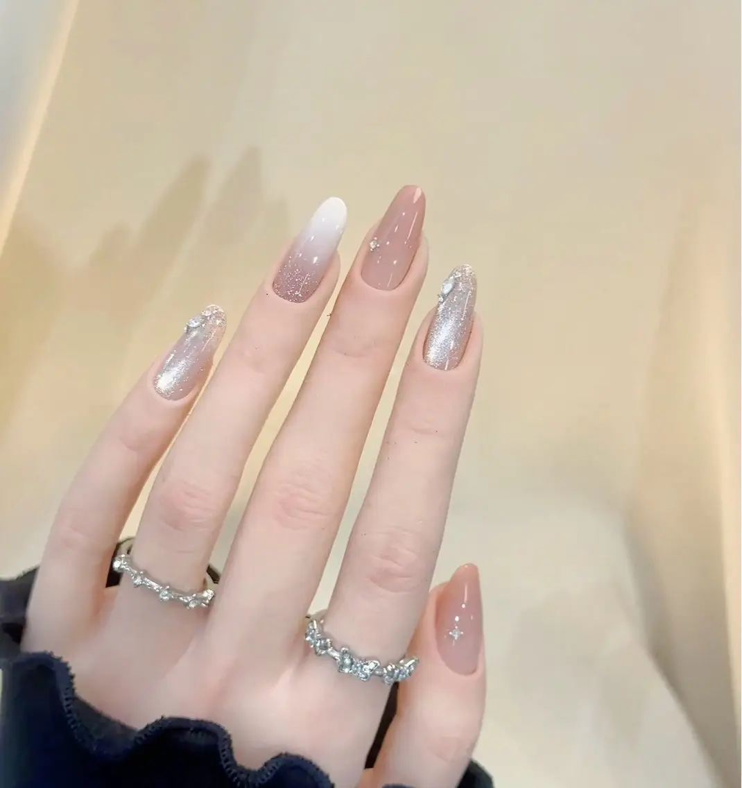ネイル ハンドネイル Mia ネイルサロンのネイルデザイン