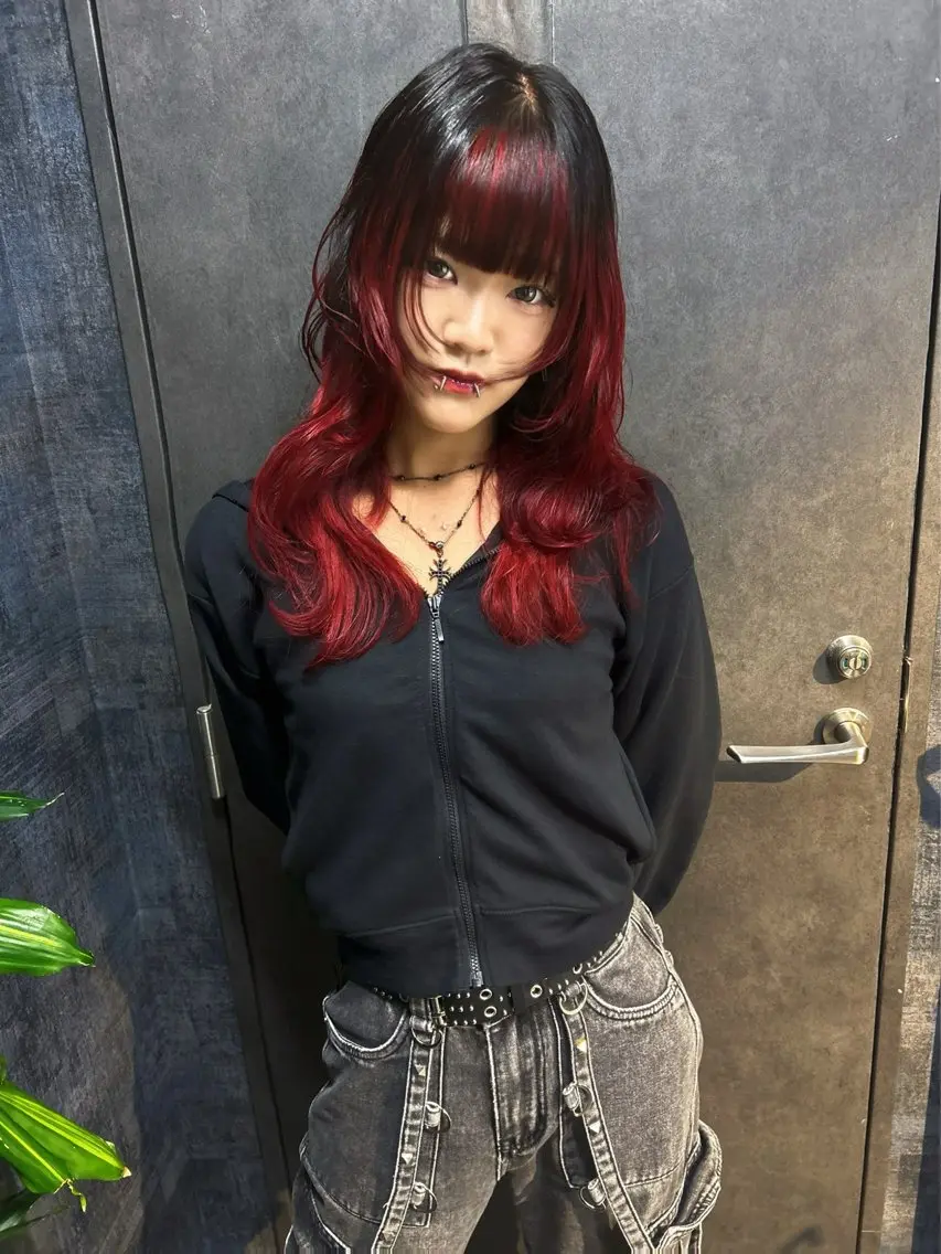 【ブリーチ1回】カット+ケアブリーチダブルカラー+トリートメントの写真