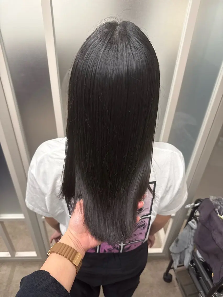ミディアム カット トリートメント 半個室 サロン🪽新宿3丁目のヘアスタイル
