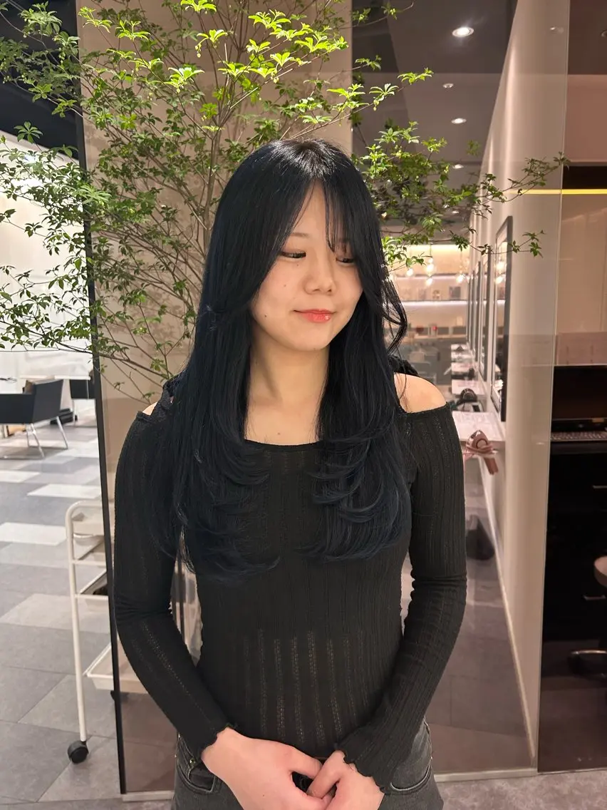 ロング カラー レイヤーカット トリートメント 中原 優美のヘアスタイル
