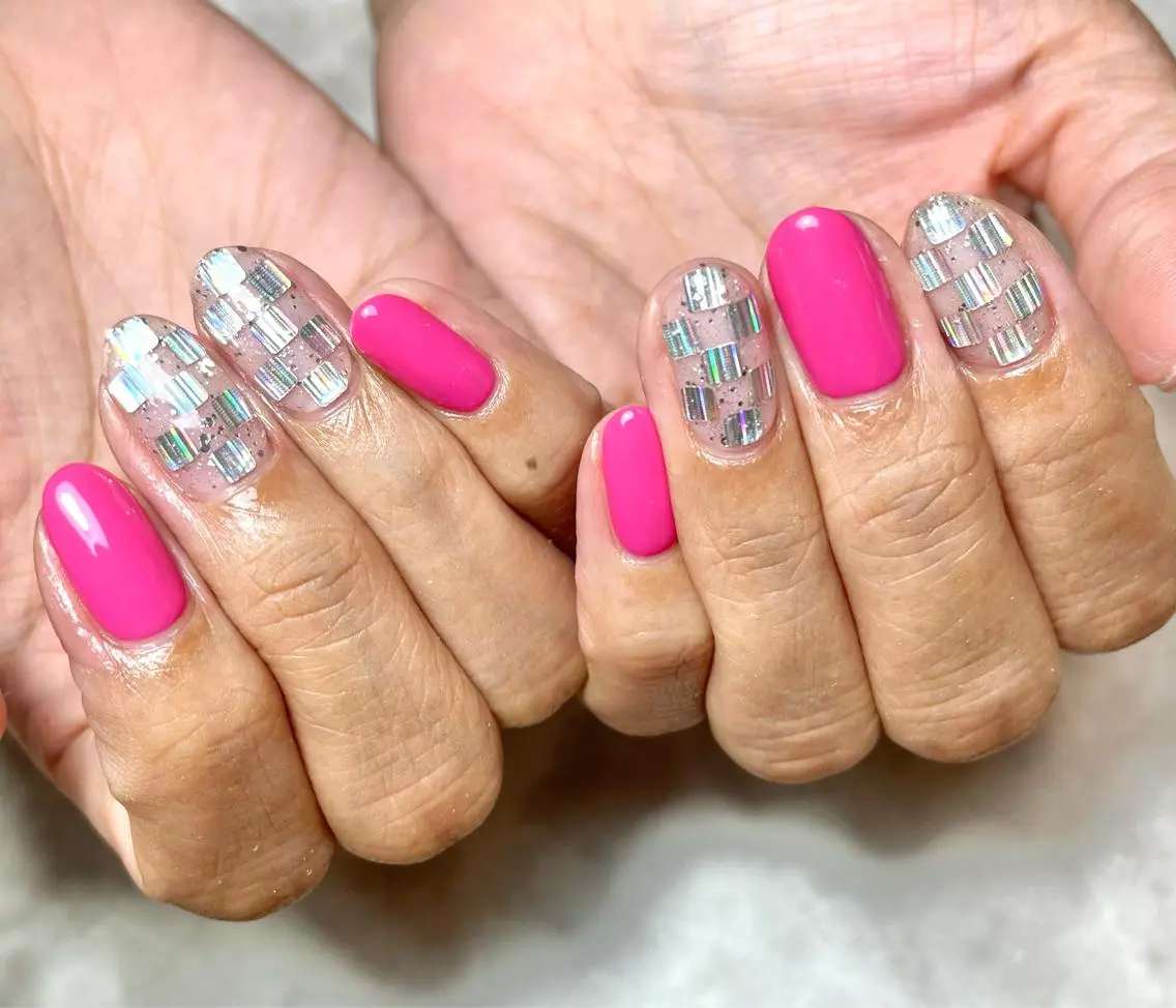 ネイル ミラーネイル nails' it...のネイルデザイン