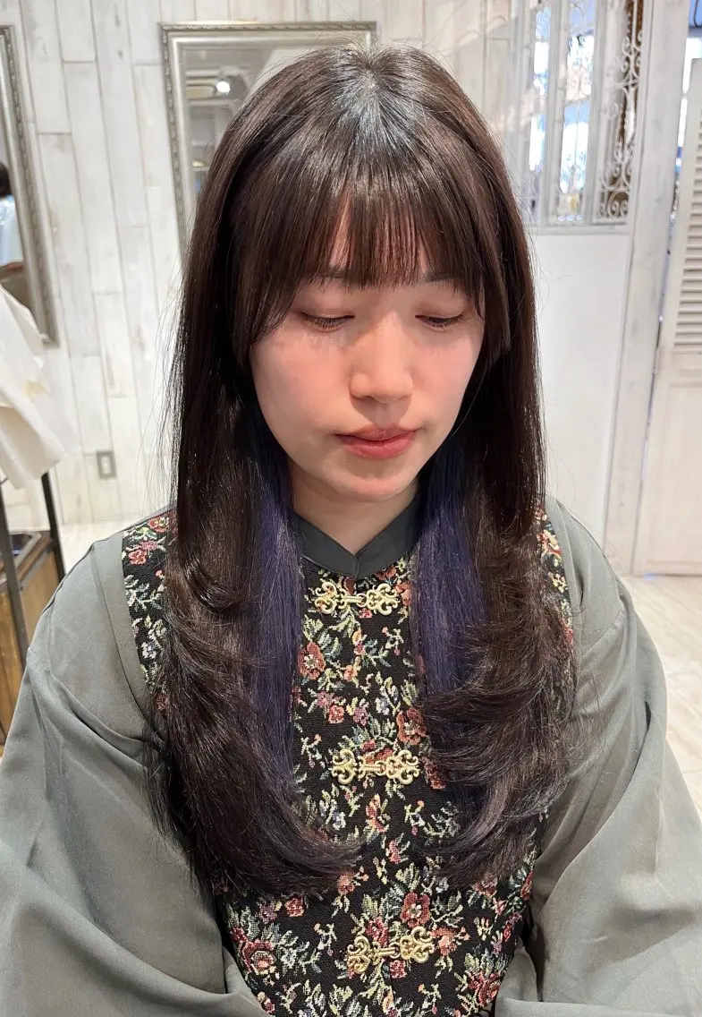 ロング カラー ブルーカラー ブルーバイオレット インナーカラー バイオレットカラー 【韓国ヘア×透明感 カラー】笹谷 莉未のヘアスタイル