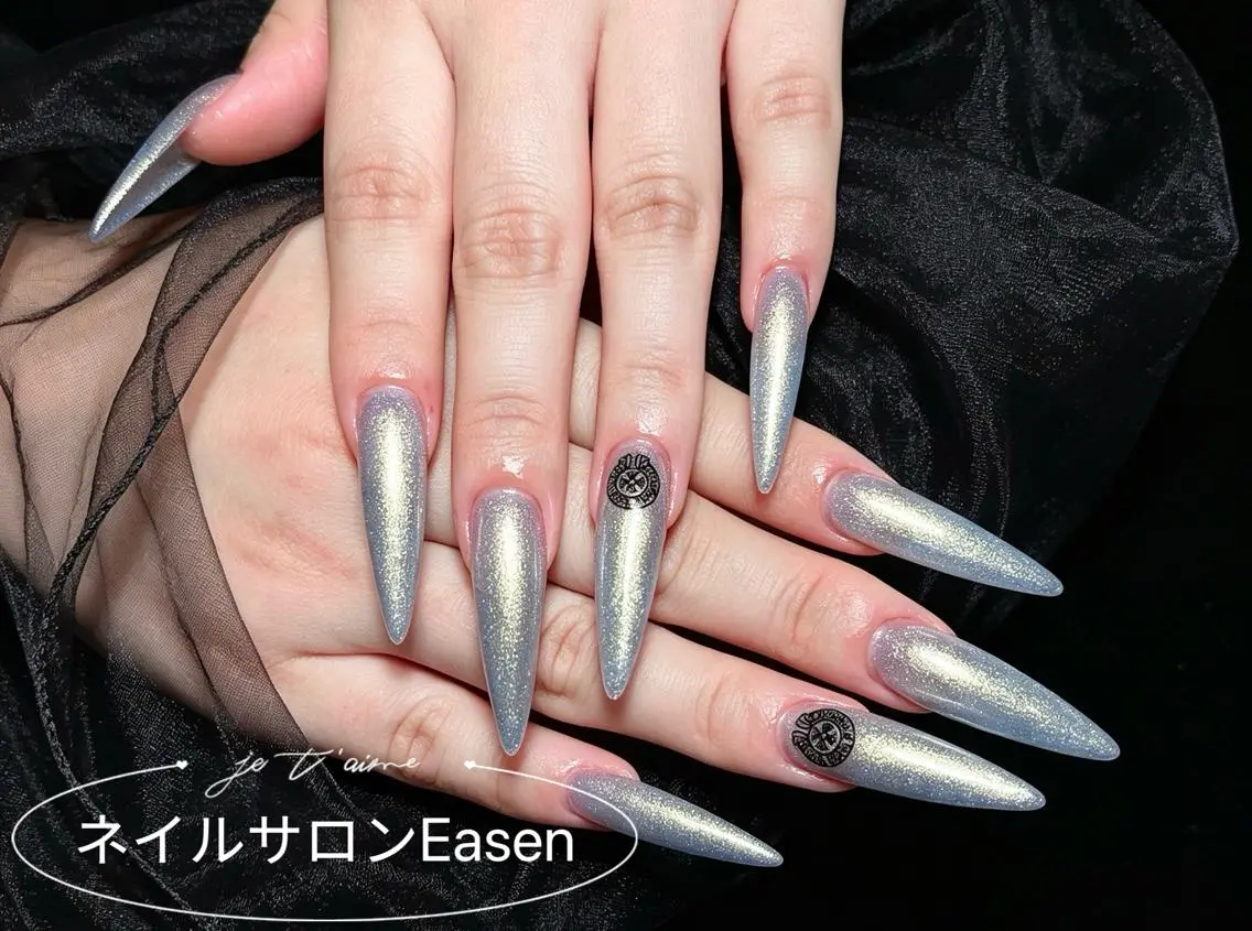 ネイル Easenネイル (長さ出し専門)のネイルデザイン