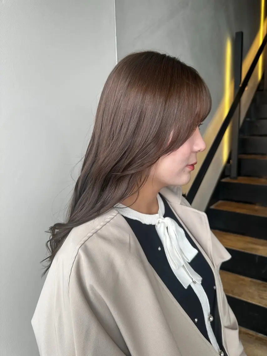ロング 顔周りカット ［HOI］ ユウキのヘアスタイル