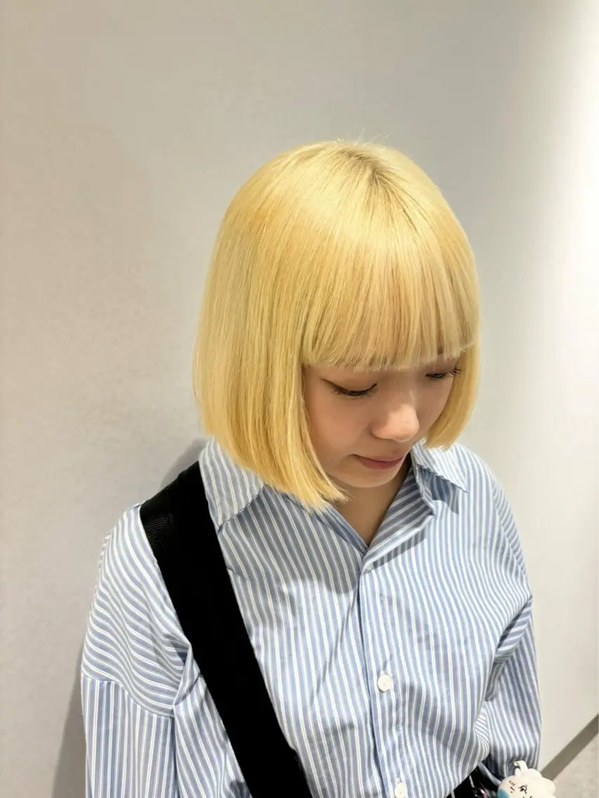 ショート カラー ブリーチ 抜きっぱなしブロンド ブロンド デザインカラー Lapis渋谷本店 Rikoのヘアスタイル