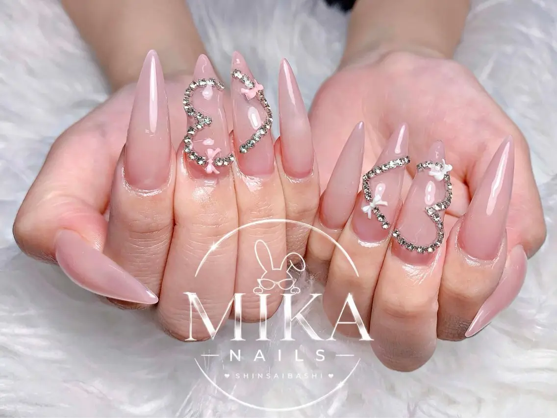 ネイル アートネイル チークネイル ドット フットネイル フレンチネイル ハンドネイル 🌷Luna Mika🌷のネイルデザイン