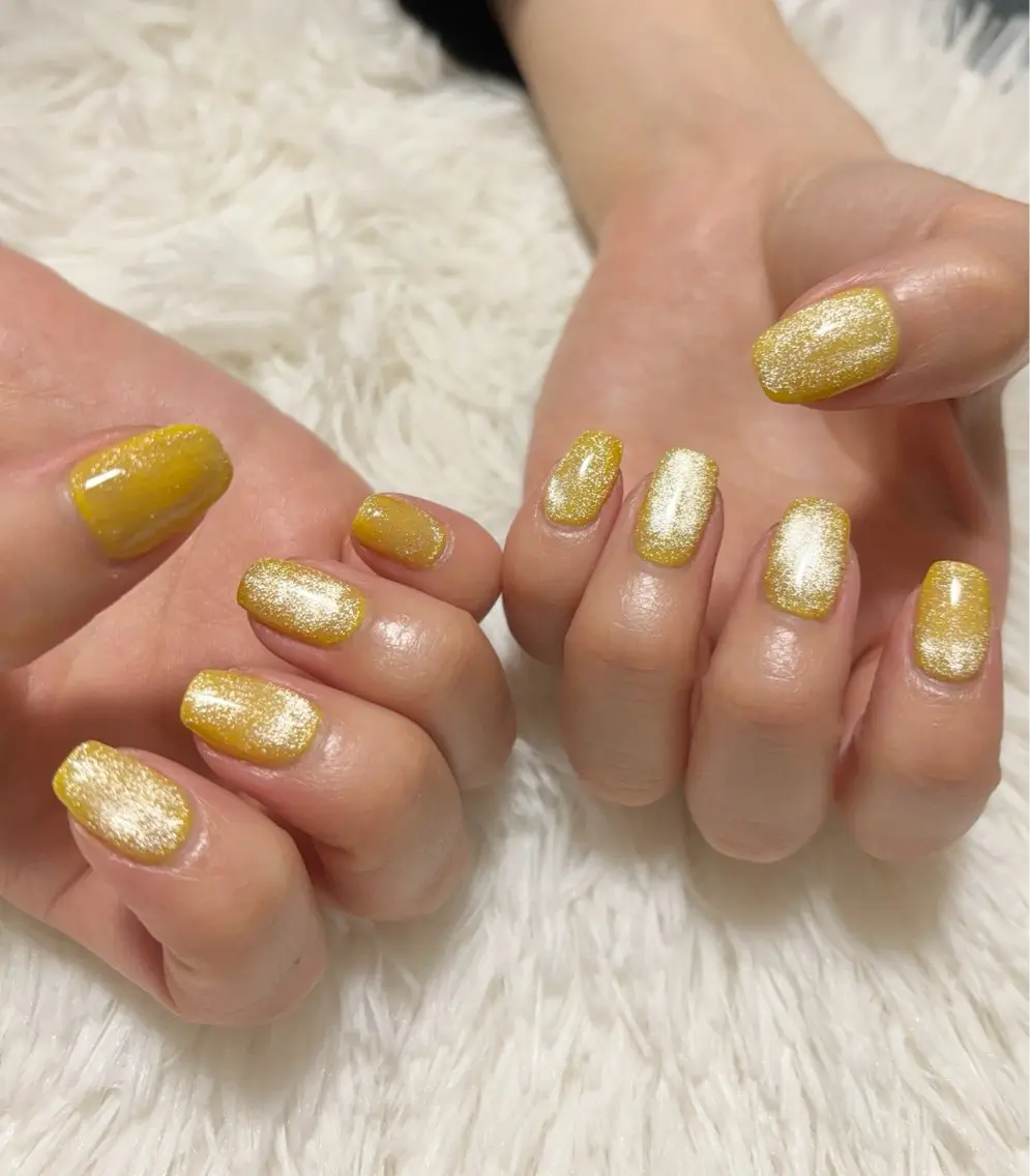 ネイル マグネットネイル 春ネイル 黄色 LUANA n'sのネイルデザイン