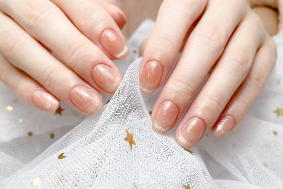 ネイル フレンチネイル マグネットネイル マグネットフレンチ ハンドネイル 💓mi.o Nail上野店のネイルデザイン