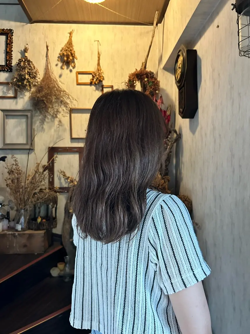 セミロング パープルカラー カット ヘアカラー トリートメント minami 🐣のヘアスタイル