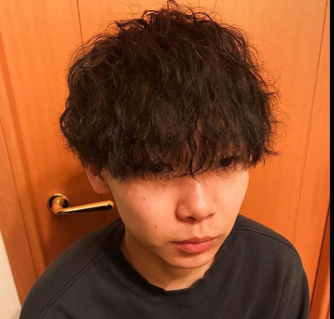 ショート ツイストパーマ 島村 亮汰のヘアスタイル