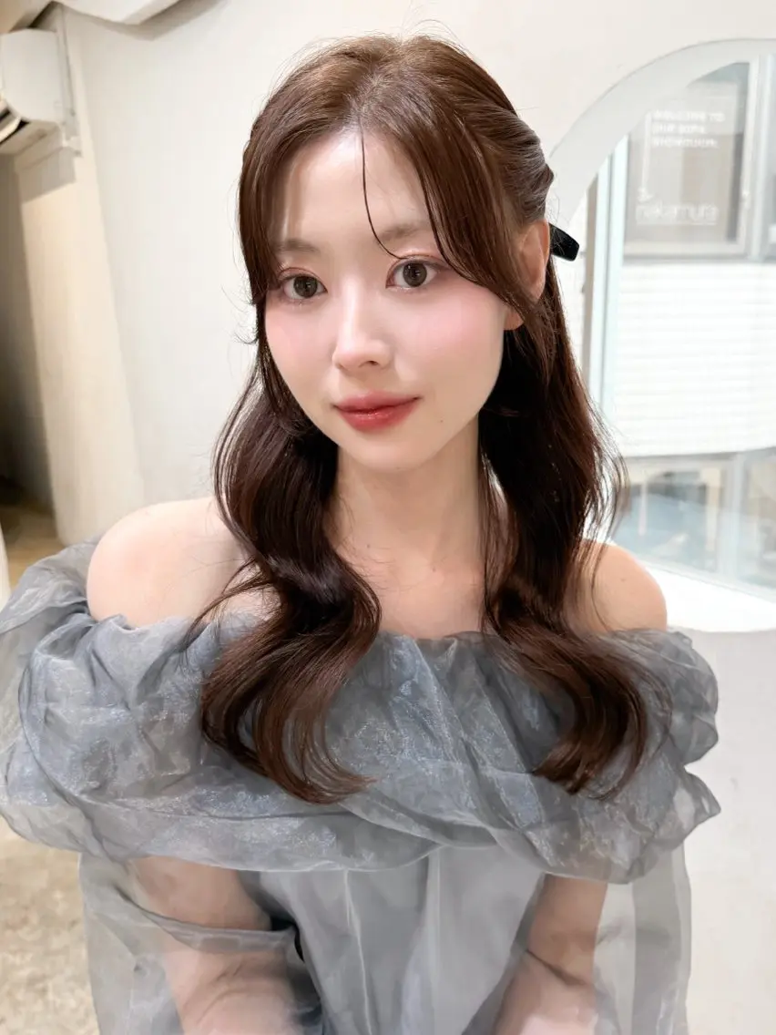 セミロング カラー バレイヤージュ ベージュカラー ブリーチ ケアブリーチ ダブルカラー カット ヘアカラー トリートメント ミディアム/顔周り/ ベージュ🌼mayuのヘアスタイル