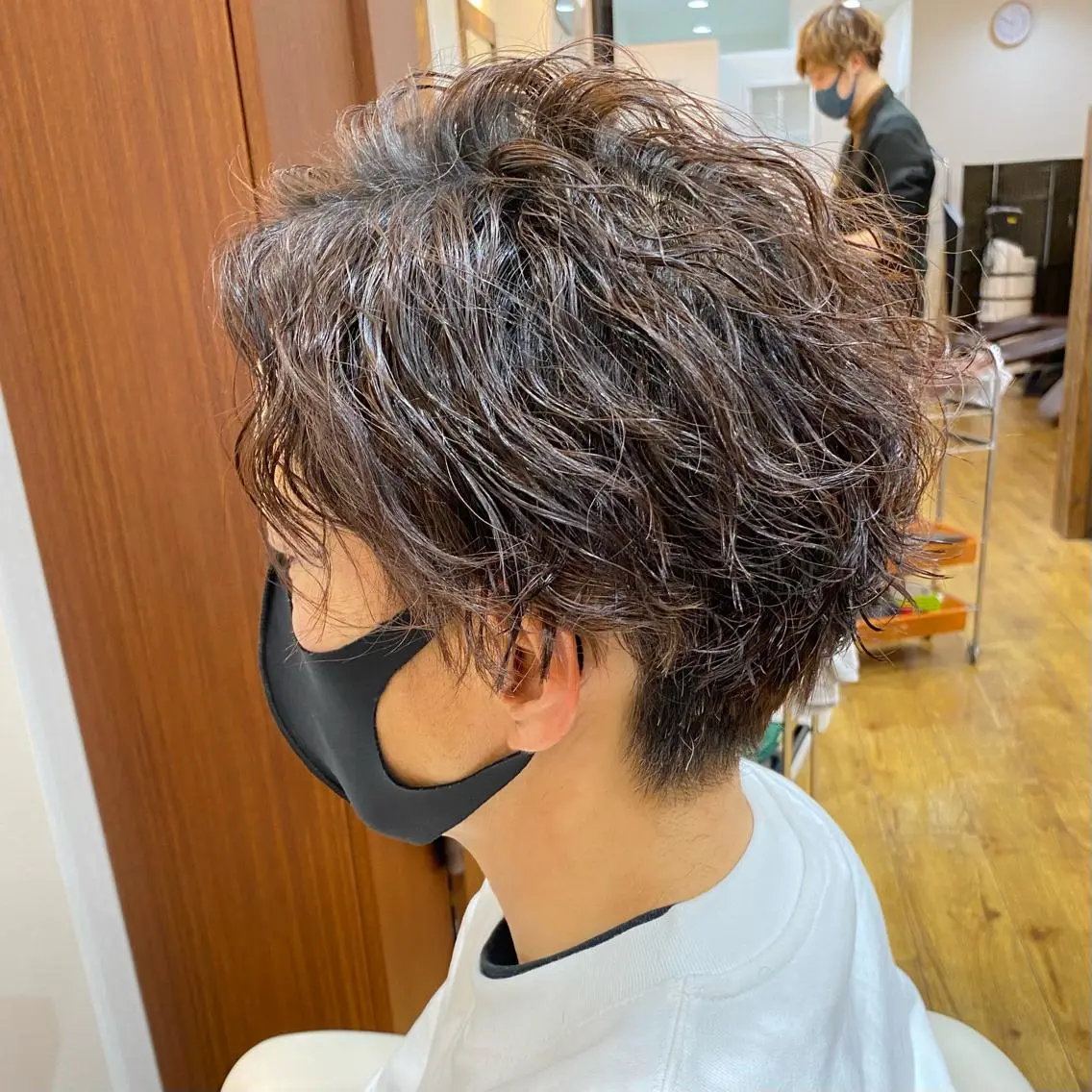 ショート パーマ メンズ 原田 涼矢のヘアスタイル