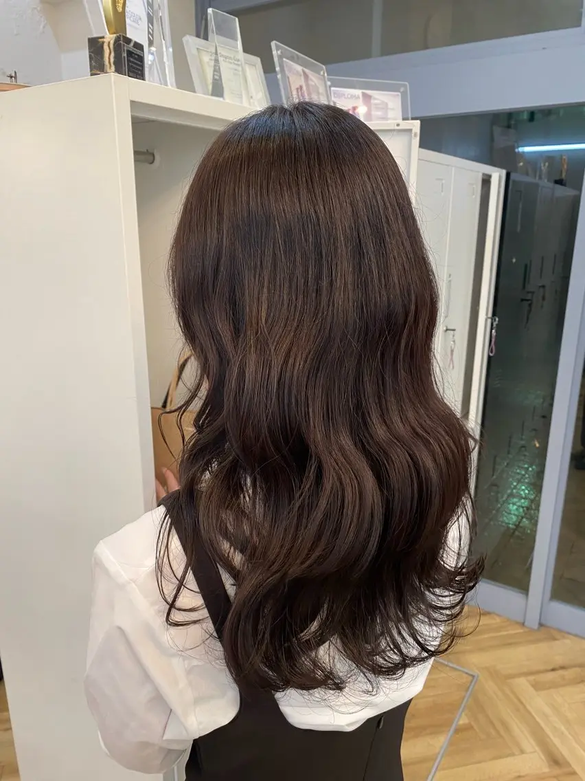 ミディアム カラー 黒髪 ブラウンカラー グレージュ 🫧ナギサ/本厚木/ ボブ/ミディアム🫧のヘアスタイル