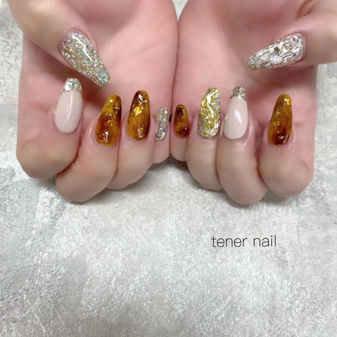 ネイル べっ甲ネイル ゴールド キラキラネイル ハンドネイル テネルネイル tener nailのネイルデザイン