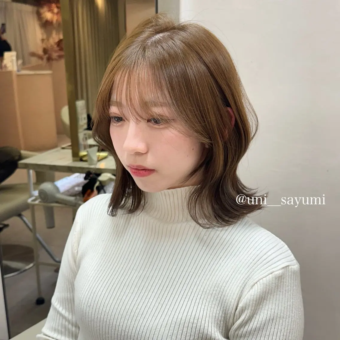 ミディアム カラー くびれヘア 韓国ヘア🦢🖤 Sayumiのヘアスタイル