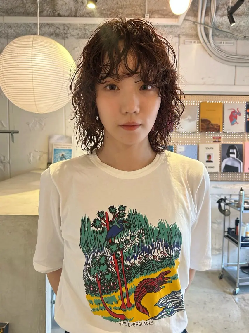ミディアム カラー パーマ ミディアムパーマ ブラウンカラー オレンジ オレンジブラウン レイヤーカット カット ヘアカラー パーマ 村上雅人 ナチュラルモードのヘアスタイル