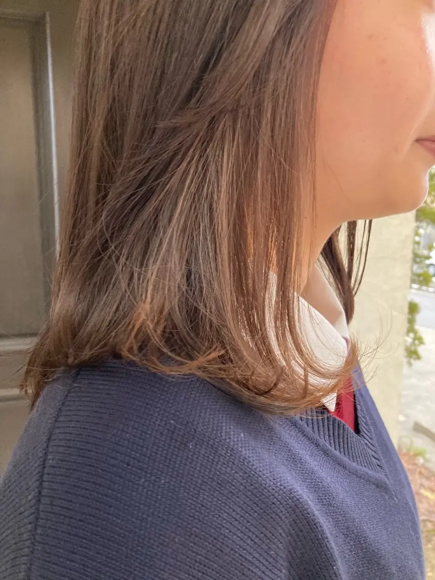 カラー 金子 歩実のヘアスタイル