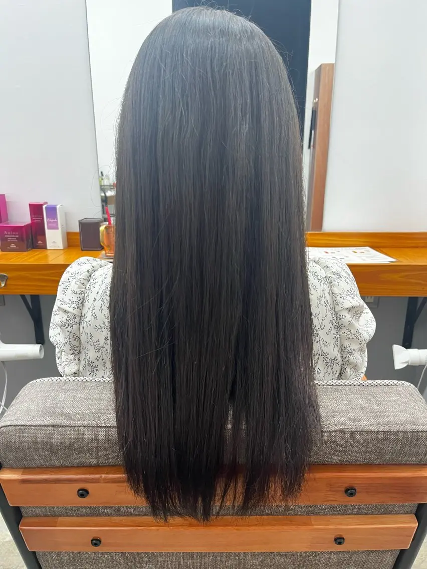 ロング カラー オリーブカラー SHIINA 香椎宮前店のヘアスタイル