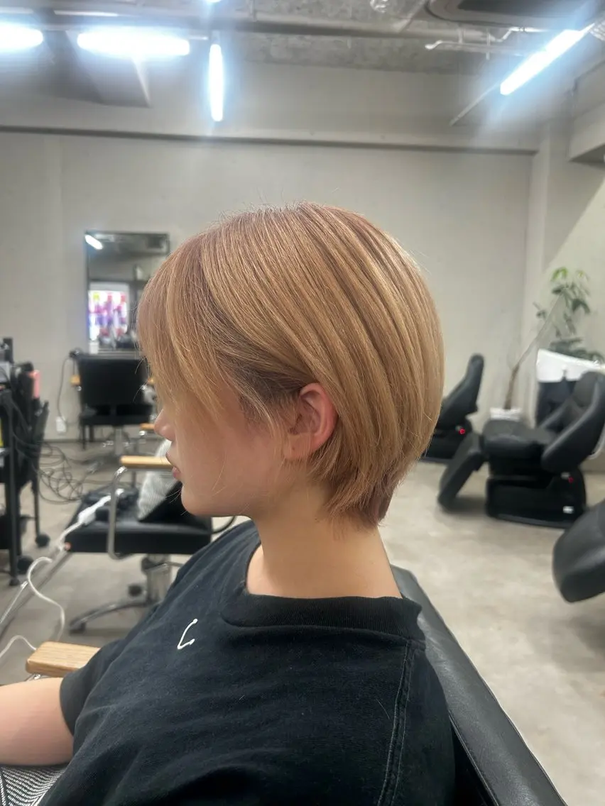 ショート カット 秦 海来のヘアスタイル