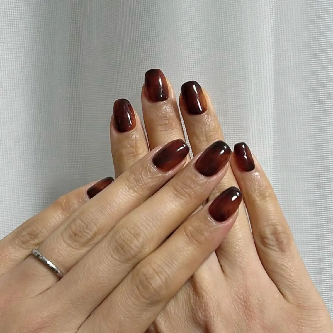 ネイル べっ甲ネイル グラデーション ハンドネイル U_Nail シンプル専門店のネイルデザイン