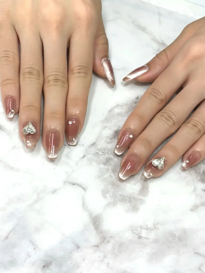 ネイル ハンドネイル 村上莉理 ネイリ ストUNELMA所属のネイルデザイン