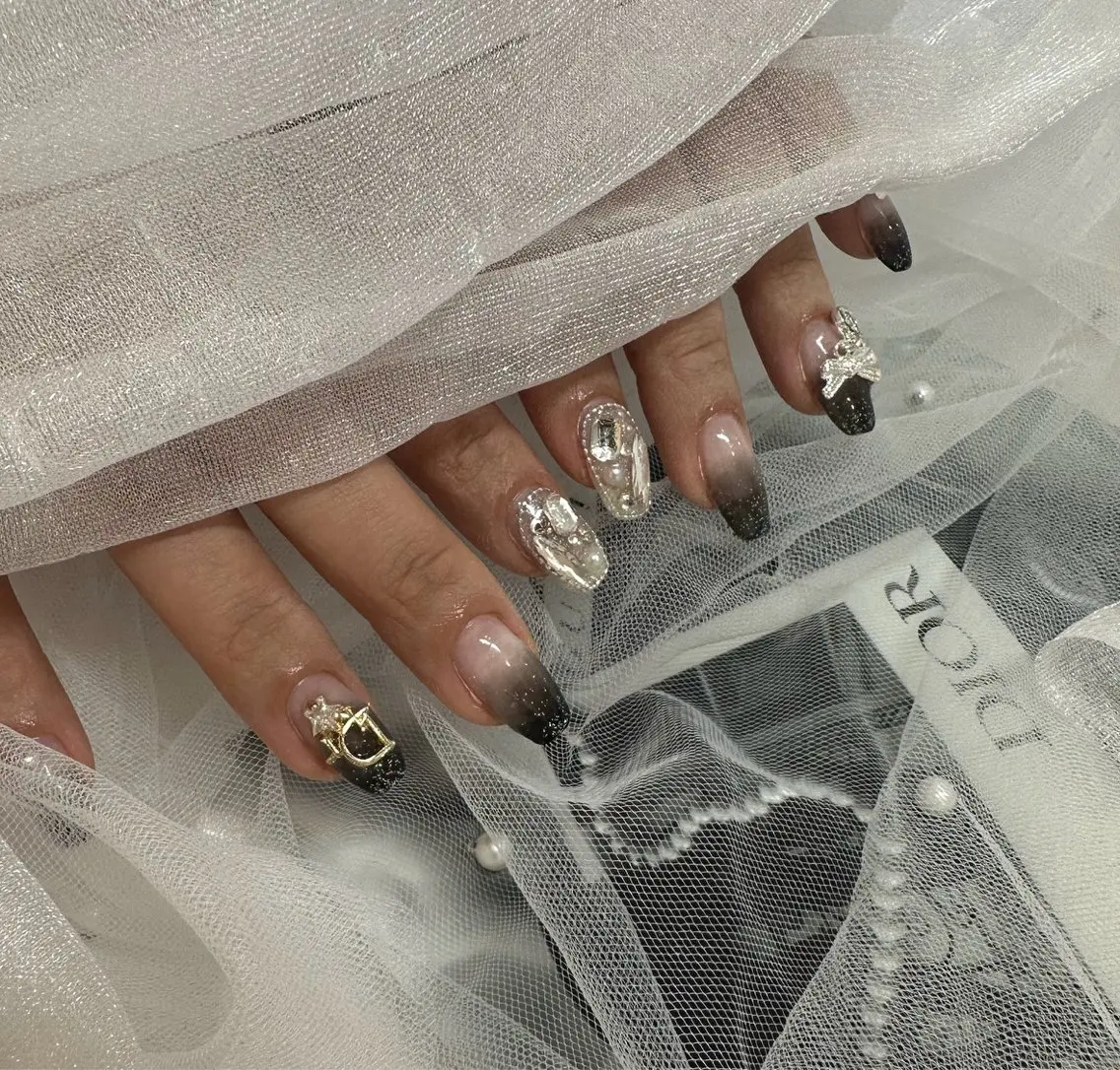 ネイル ハンドネイル ハンドケア sara : salon ELVIのネイルデザイン