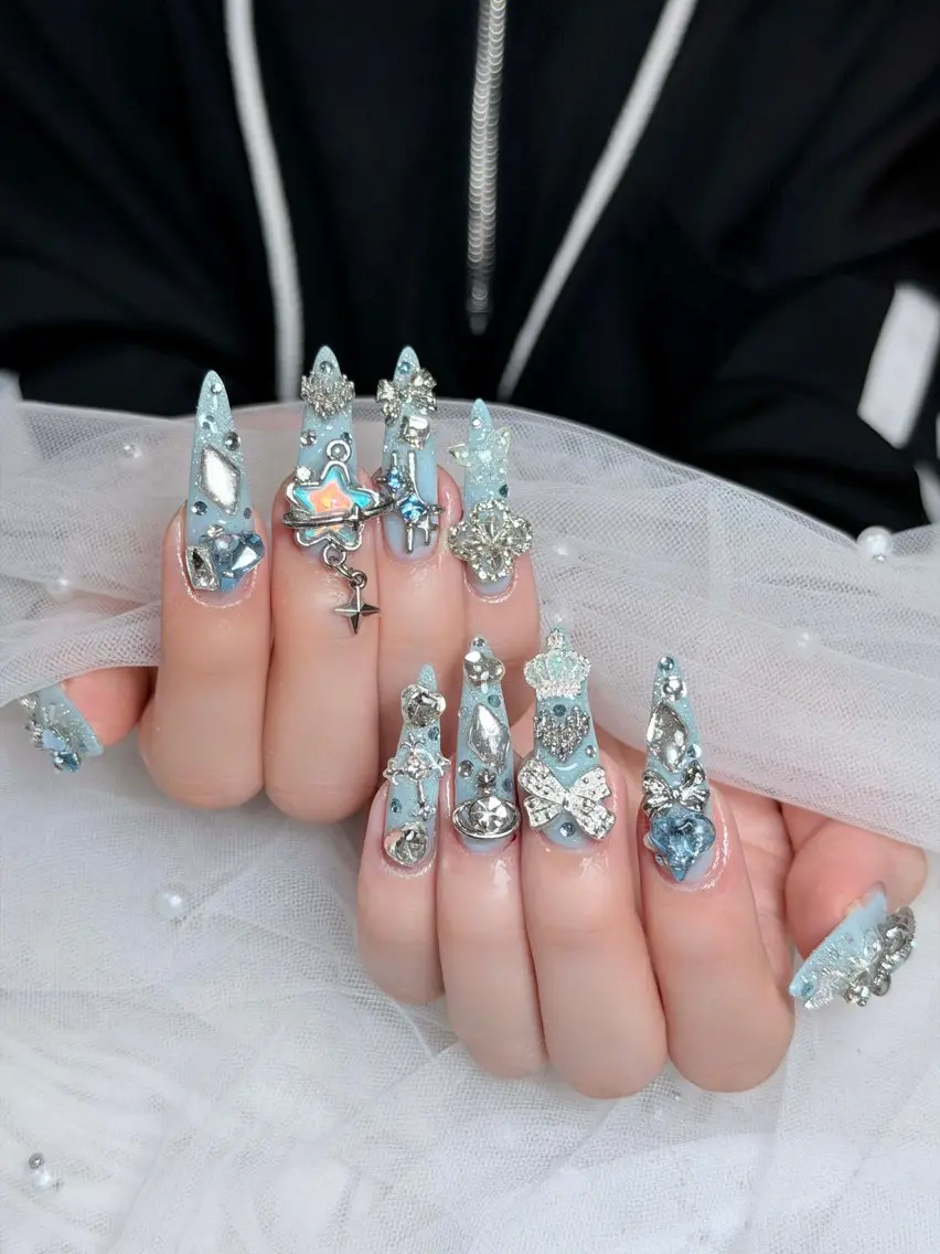 ネイル チークネイル ドット フレンチネイル グラデーション ハート ハンドネイル Julli NailStudioのネイルデザイン