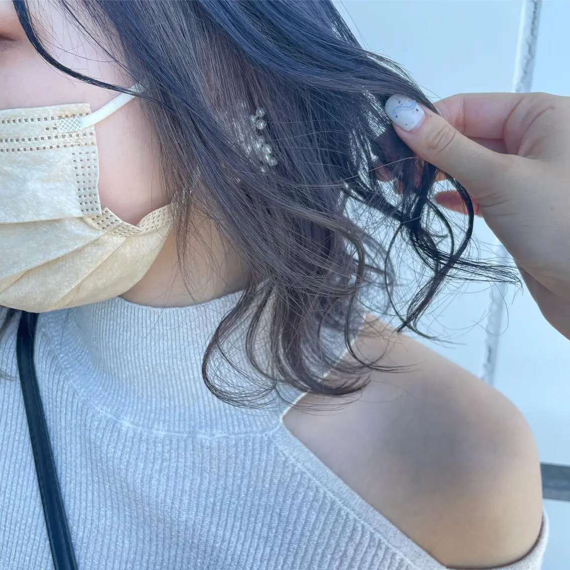 カラー イヤリングカラー グレージュ 🍪ﾖｼｲﾊﾙﾈ🍪 ﾗﾍﾞﾝﾀﾞｰｶﾗｰのヘアスタイル