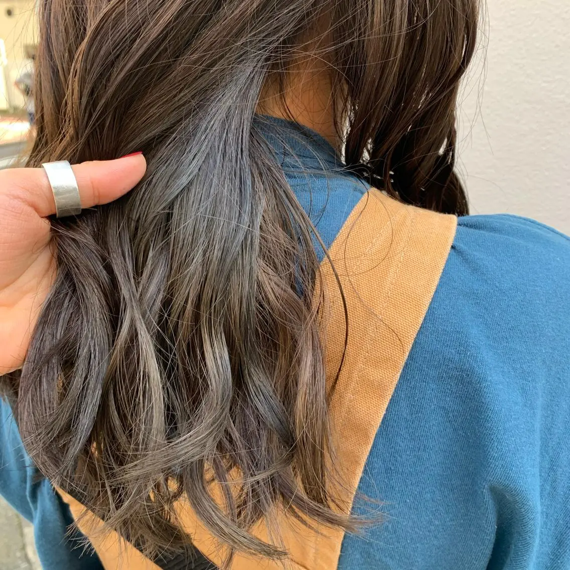 ロング カラー ヘアアレンジ サナ🌱 切りっぱなしボブのヘアスタイル