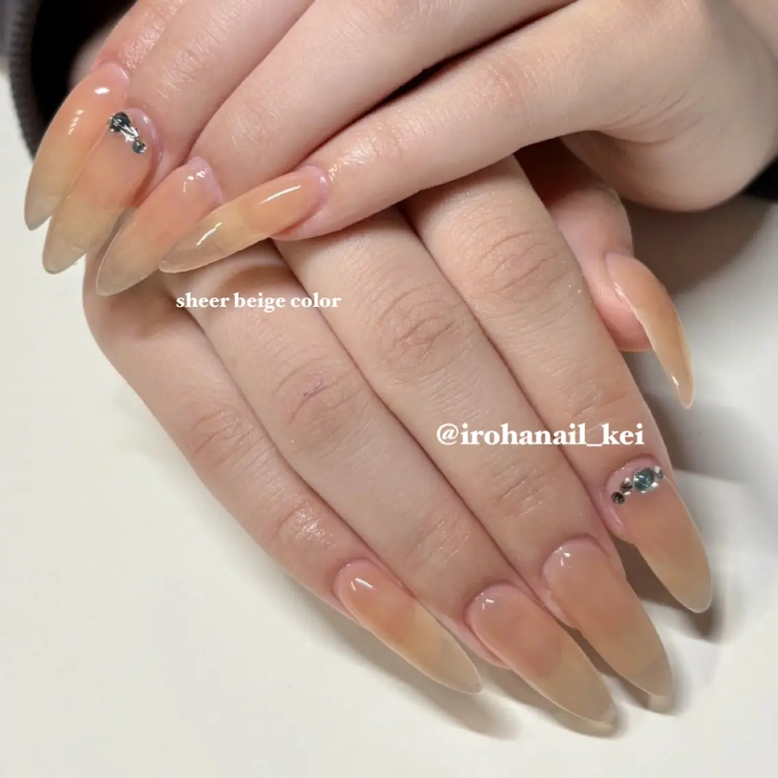 【オフあり】🩵 1センチ以上のチップスカルプ10本『ワンカラーorラメグラデーション』💅📏の写真