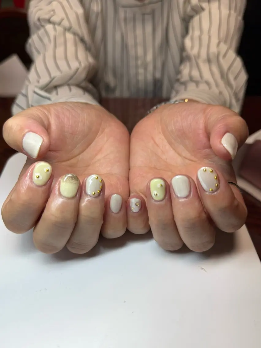 ネイル オフィスネイル ハンドネイル 小棚木 菜々のネイルデザイン